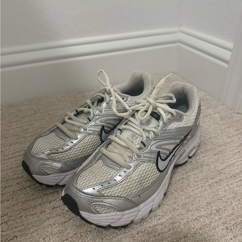 Nike Air Max Moto 2k Shoes